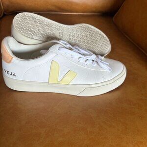 Veja Natural Campo Sneakers
